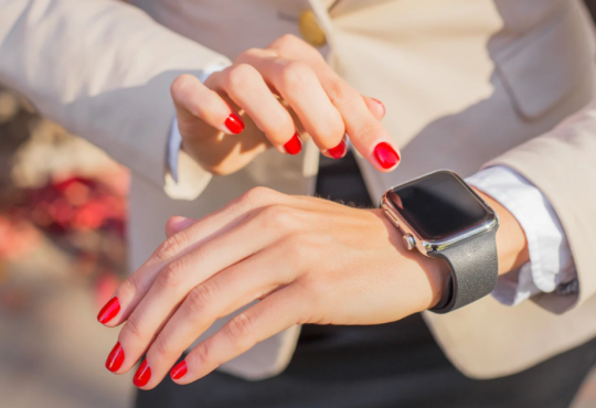 Best Watch Trends for Women 2025: Must-Have Timepieces Now